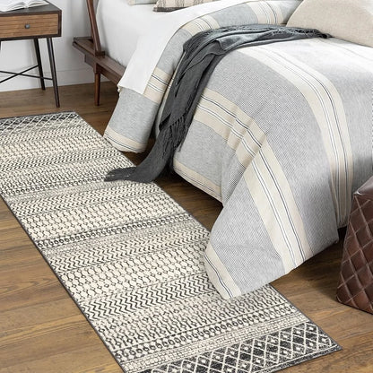 Black & Beige Geometric Rug