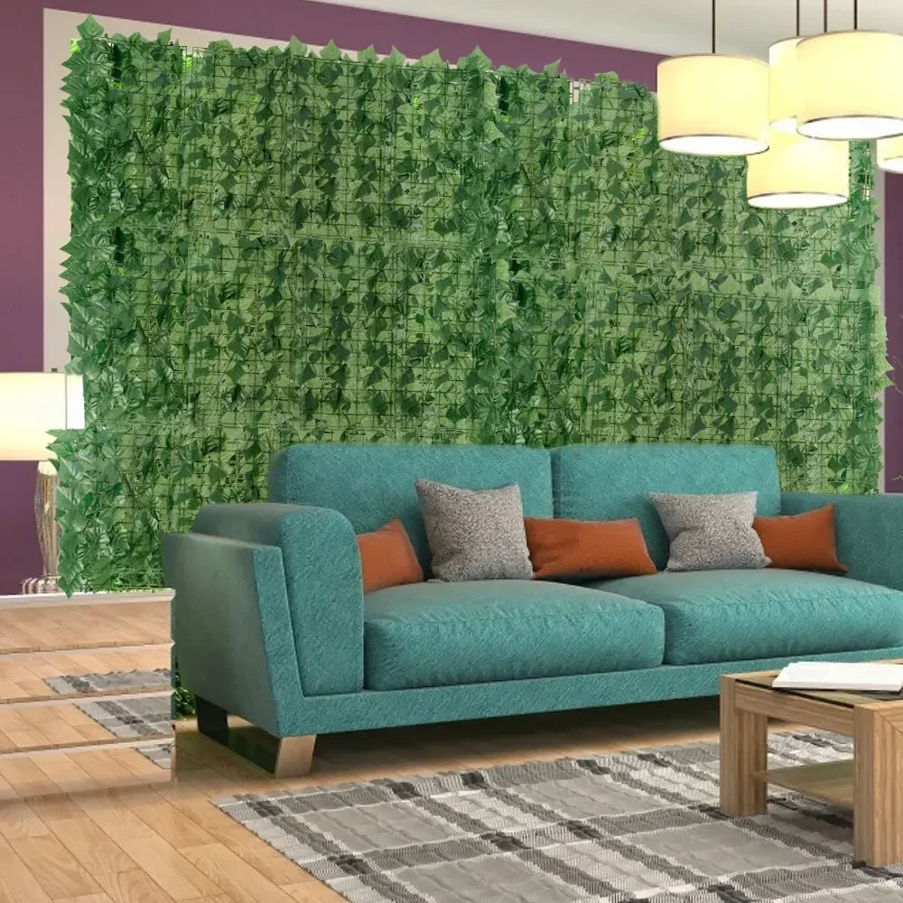Expandable Green Leaf Fence